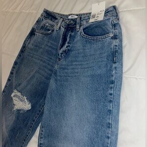 NWT Medium Wash Straight Leg Denim Jeans (size 25 women’s)